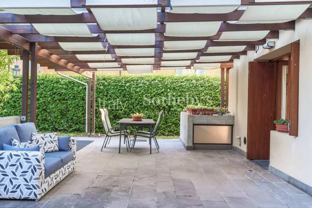 Terrasse - Luxury Villa with Park in Verona