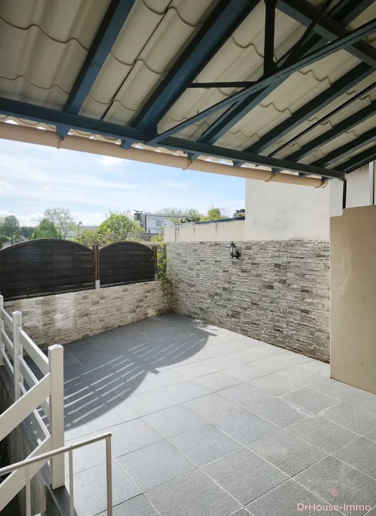 Terrass - Family House with Terrace in Châteauroux