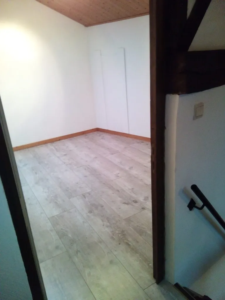Toad - Duplex Apartment in Florenville Centre