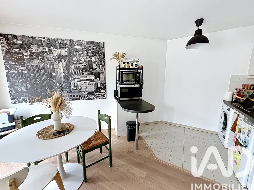 Kitchen - Apartment with Parking in Versailles