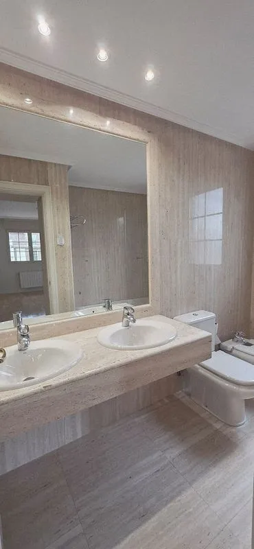 Salles de bain - Apartment with Pool and Terrace in Valdemarín