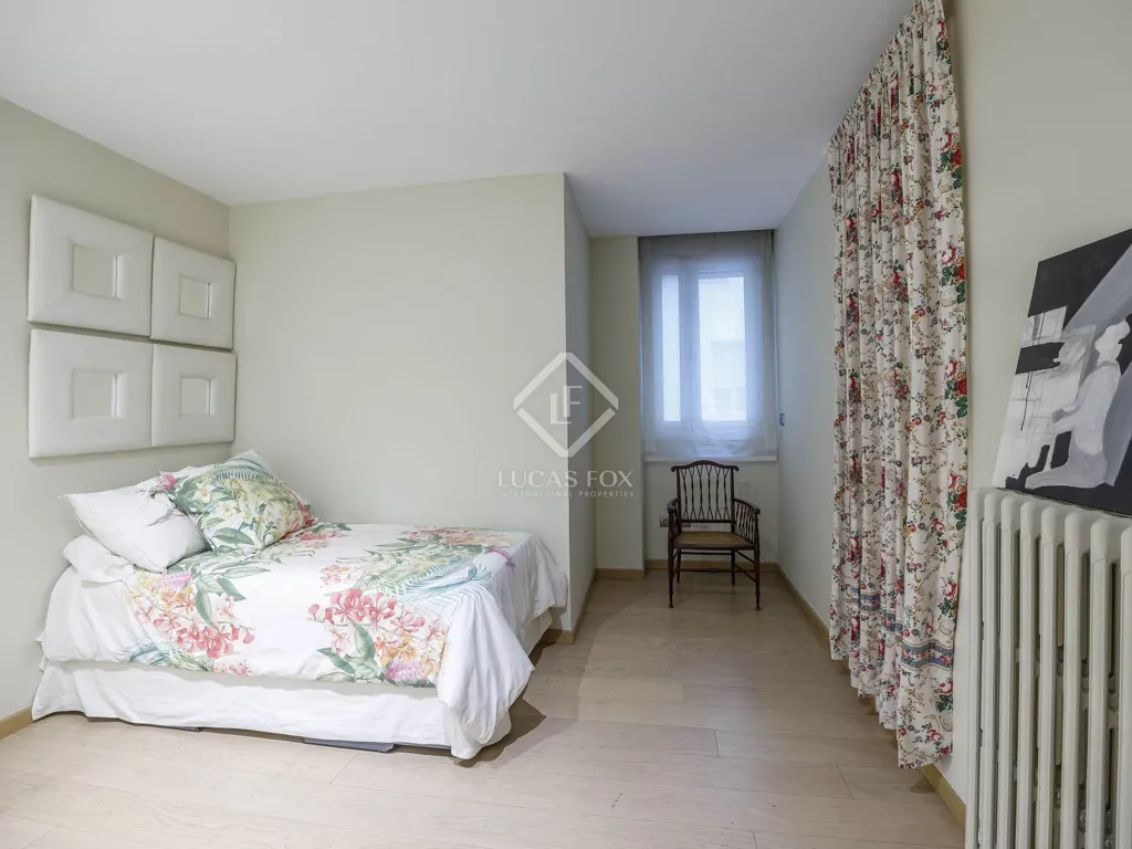 Bedrooms - Refurbished Apartment with Terrace in Valencia