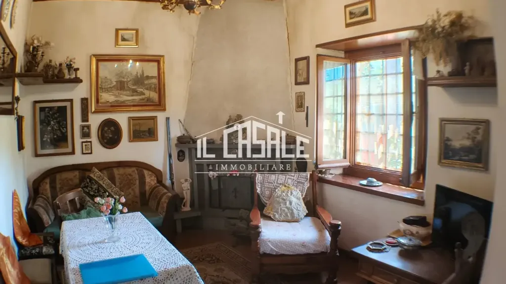 Living Room - Rustic Cottage with Garden in Londa
