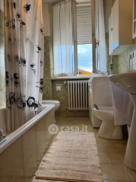 Salles de bain - Apartment with Private Garden in Urbania