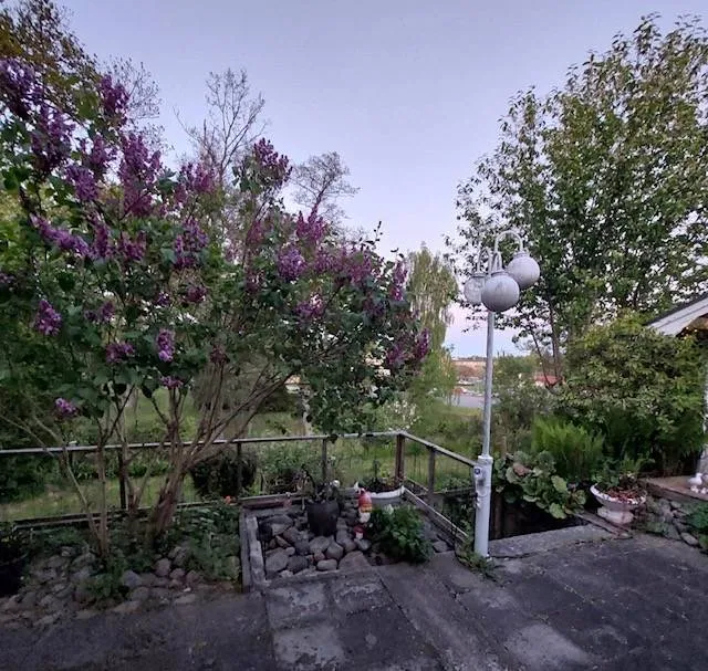 Aed - Villa with River View in Natural Setting