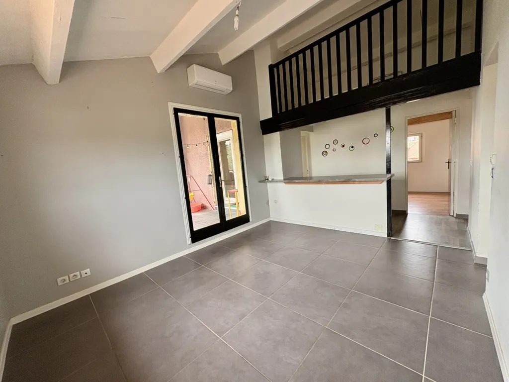 Living Room - Villa with Three Apartments and Garden in Nice Area