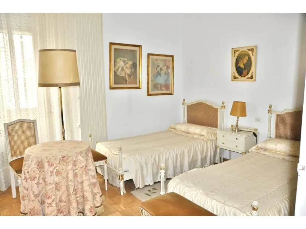 Chambres - 7-Bedroom Flat with Lift in Palencia