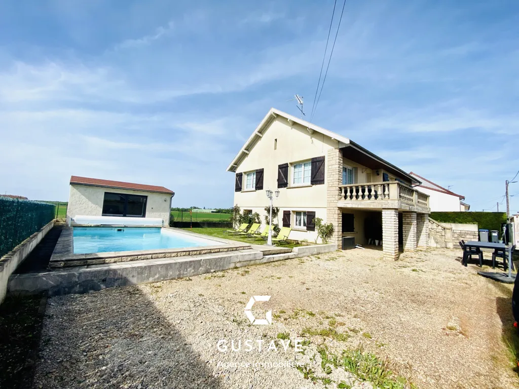 Extérieur - Maison avec Piscine à Rouvres en Plaine