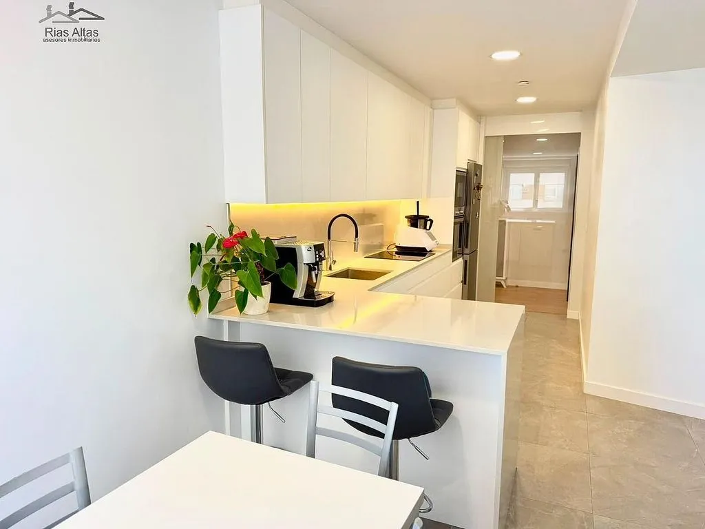 Cucina - Modernised Apartment with Sea View on Avenida del Ejército