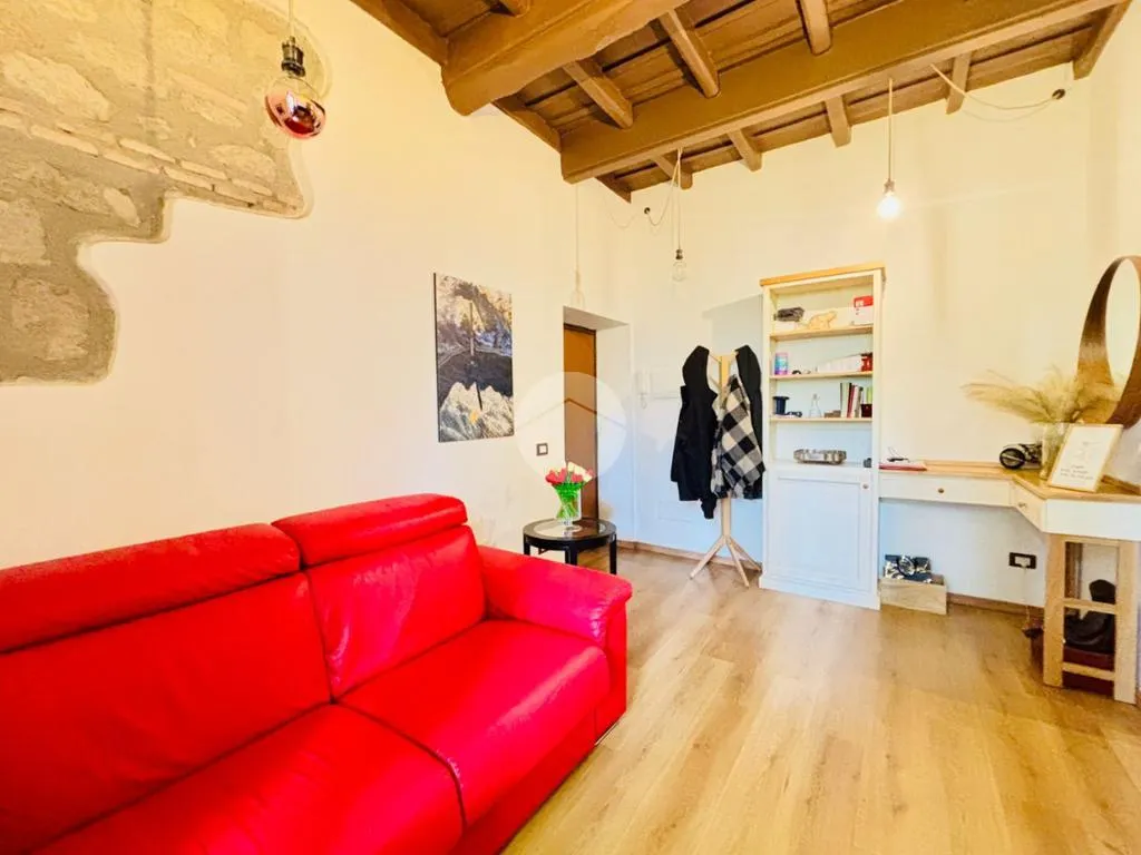 Séjour - Rear-Facing Apartment with Garden in Viterbo