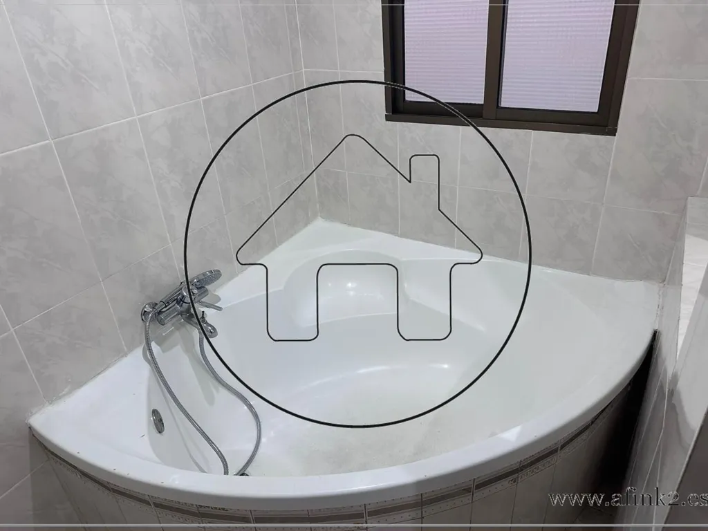 Salles de bain - Furnished Flat with Balcony in Seville