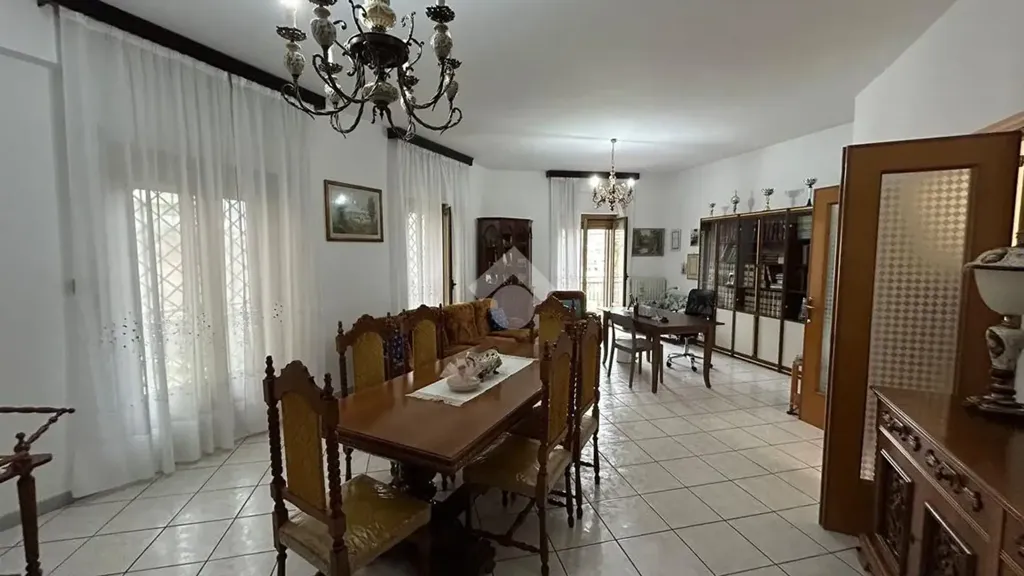 Salle à manger - Apartment with Panoramic Views in Corigliano-Rossano