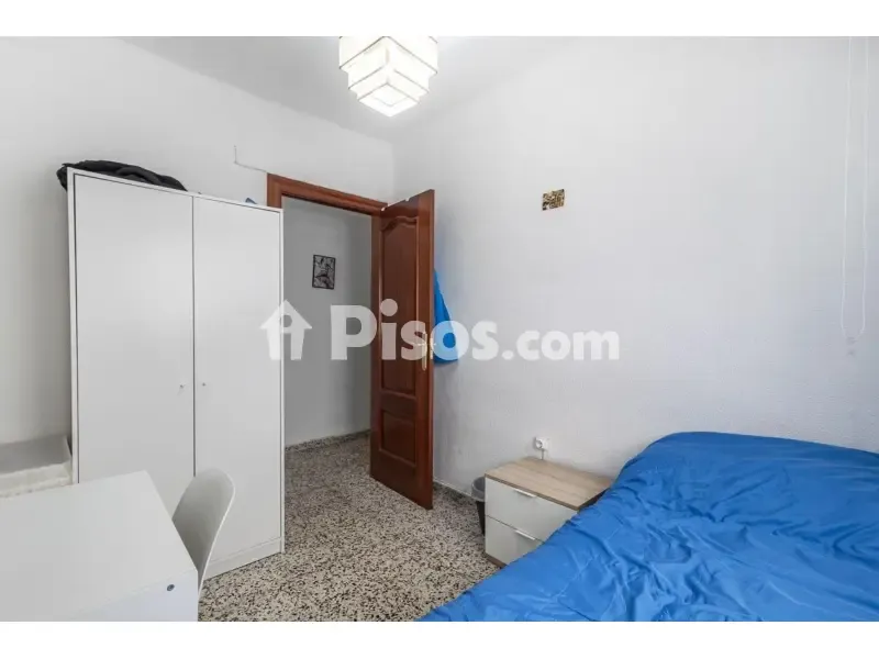 Chambres - Appartement 4 pièces à ES