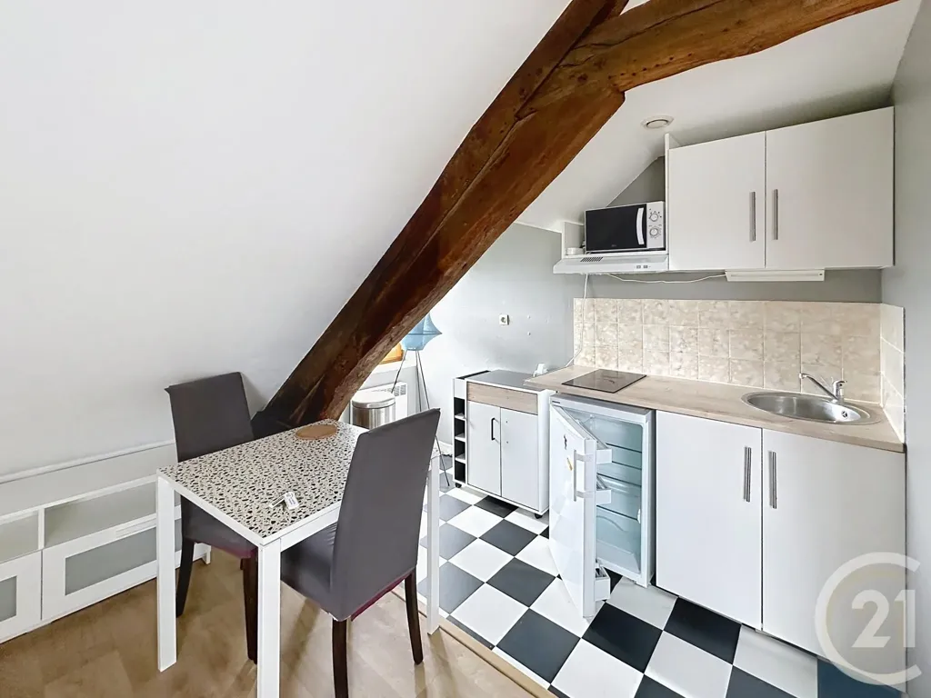 Köök - Studio with Mezzanine in Compiègne