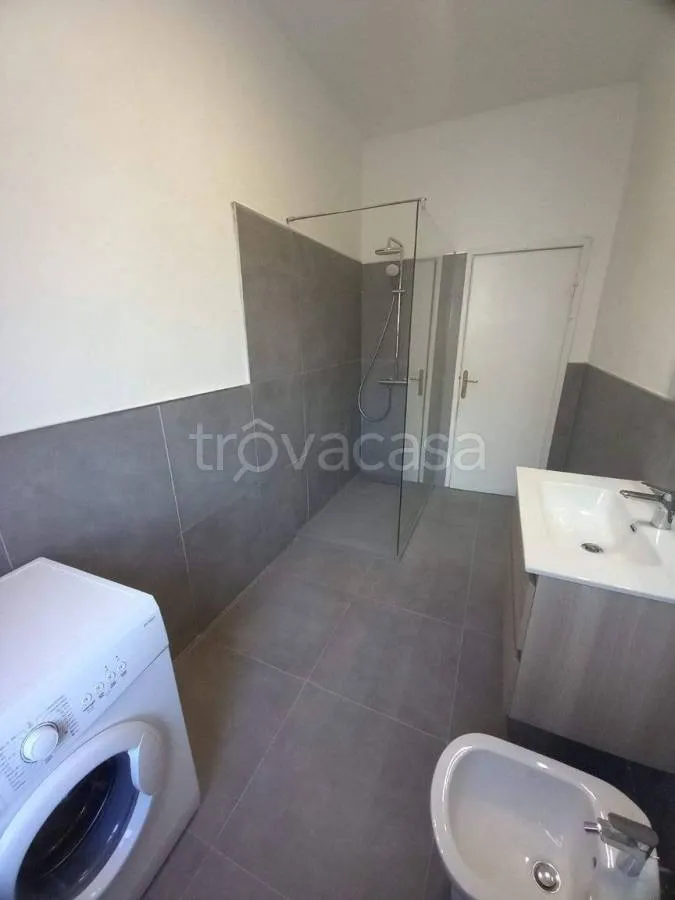Salles de bain - Bright Apartment with Balcony in Ferrara