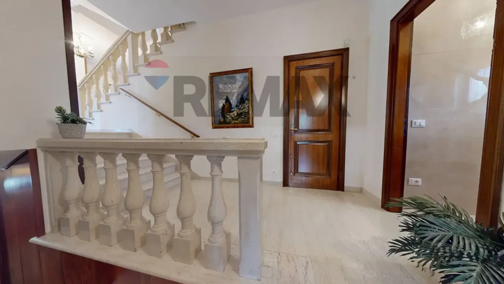 Pièces - Prestigious Villa with Terrace in Caldogno