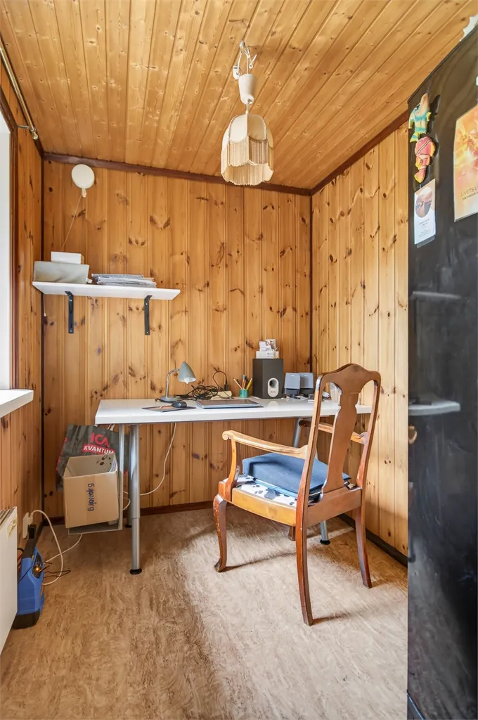 Bureau - Corner Plot Holiday Home in Kvegerö
