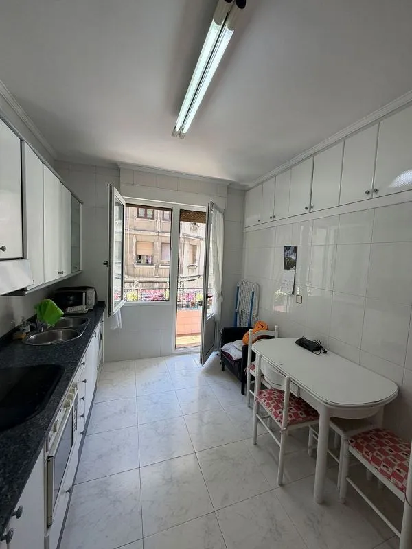 Köök - Apartment with Balcony in Bilbao