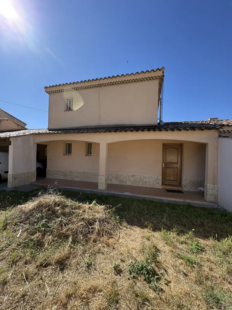 Välivaade - Quiet House with Pool Potential near Ceyreste Centre