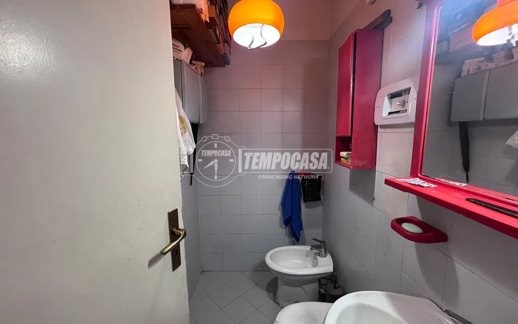 Bagni - Quadrilocale with Private Courtyard in Naples