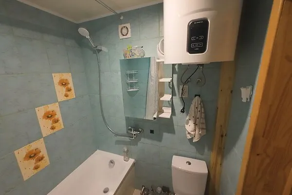 Bagni - 3-Bedroom Flat with Central Heating in Valga