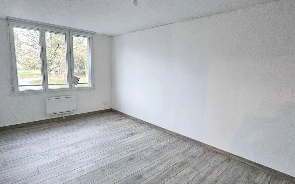 Pièces - Appartement T3 avec Double Vitrage à Saint-Quentin