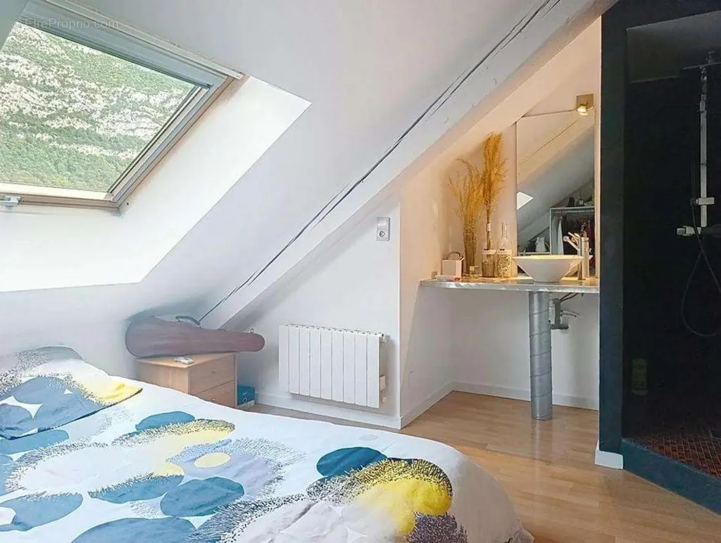 Chambres - Loft avec Terrasse à Saint-Égrève