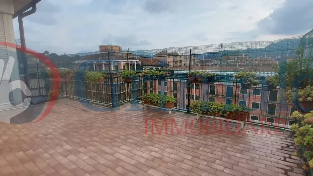 Rõdu - Penthouse with Terrace in Avellino