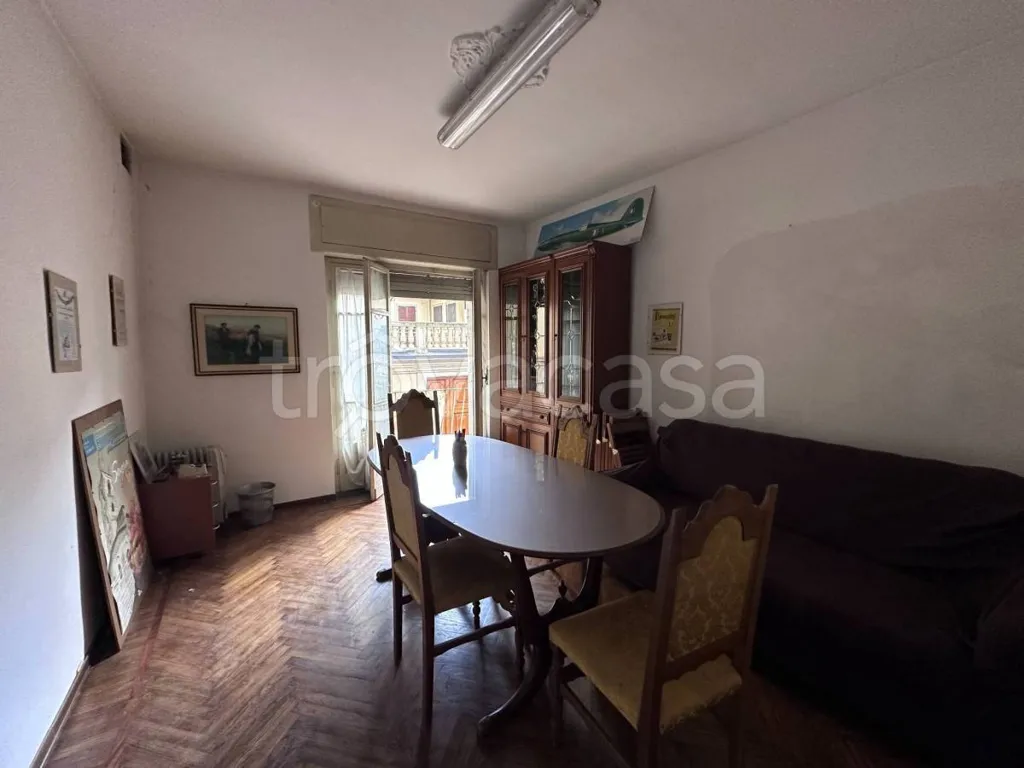 Salle à manger - Apartment with Terrace in Carmagnola Centre