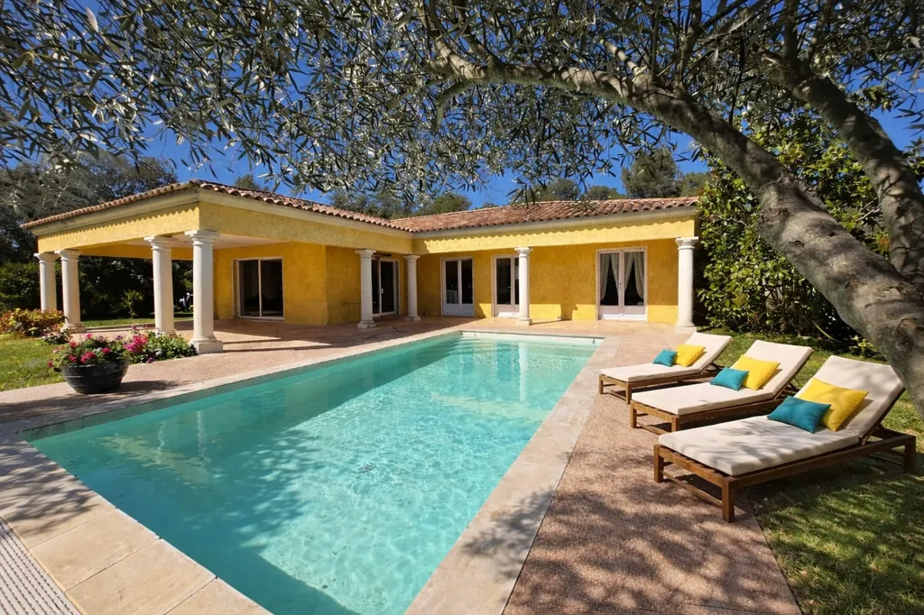 Bassein - Garden House with Pool at Golf de Barbaroux, Brignoles