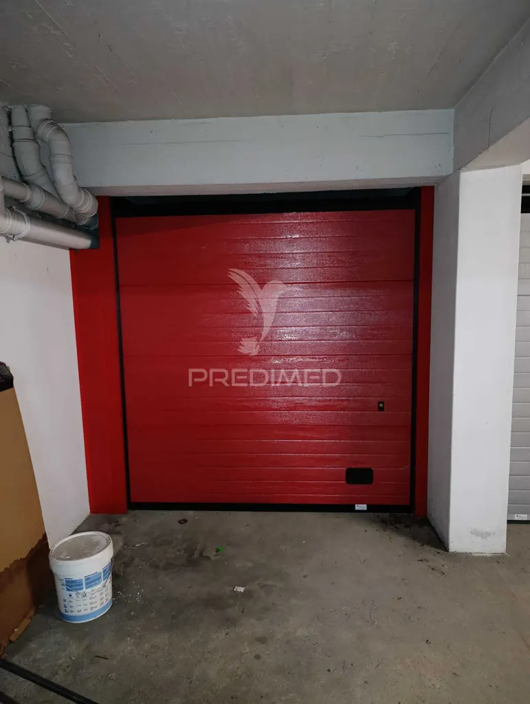 Garage - Parking Box in Pinheirinhos, Setúbal