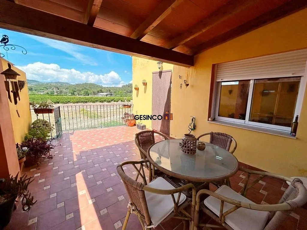 Terrasse - Duplex with Terrace and Balcony in Manuel