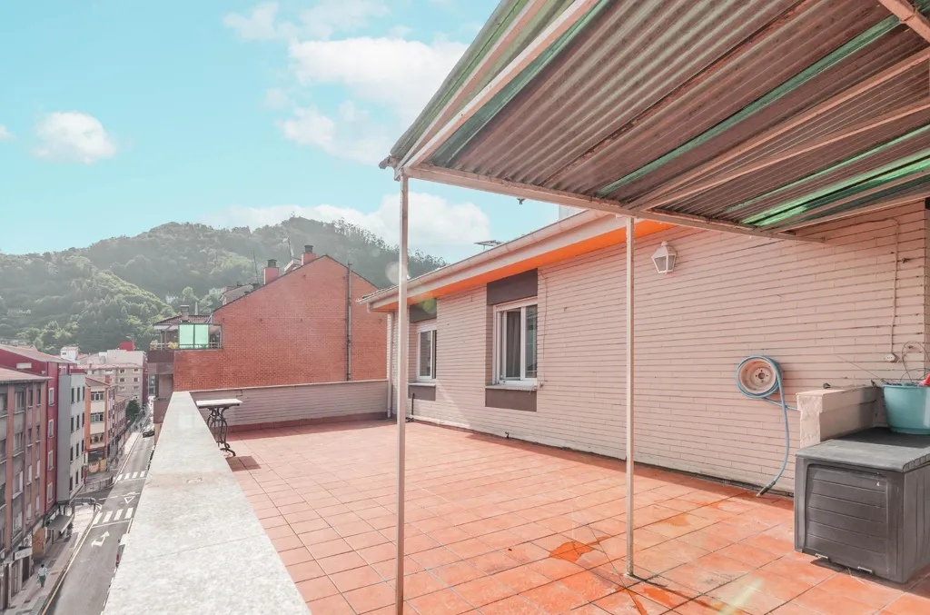 Terrass - Penthouse with Two Terraces in Mieres