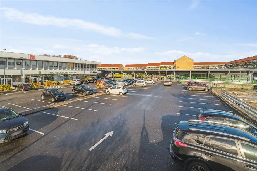 Exterior - Office Space with Parking in Rundhøjtorvet