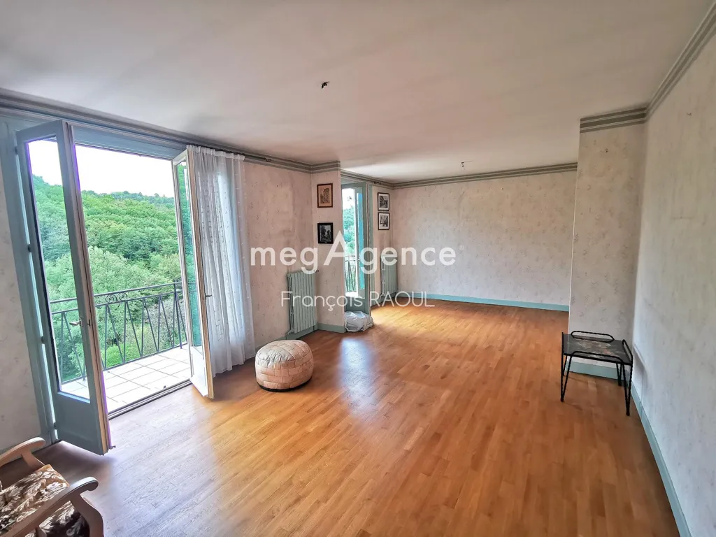 Elutuba - Traditional House with Garden in Laguenne