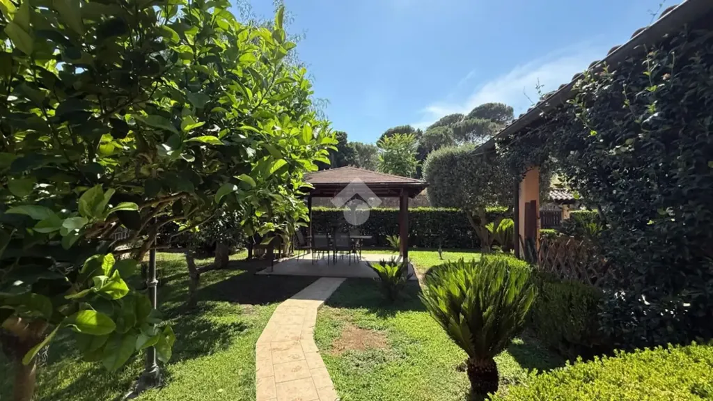 Jardin - Villa with Pool in Capena, Via Tiberina