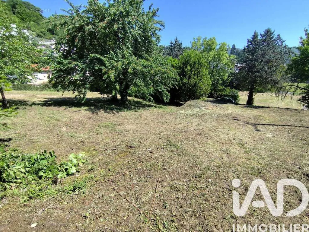 Aed - Buildable Plot with Peaceful Setting in Le Vigan