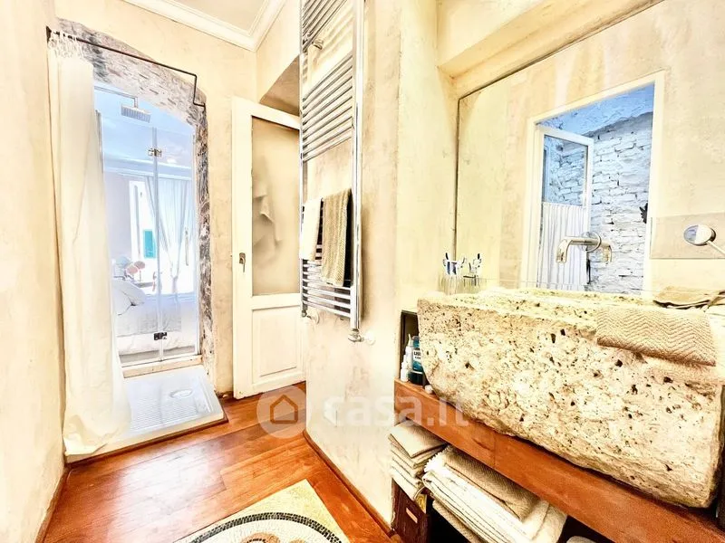 Bagni - Rustic Triplex in Historic Building, Trieste
