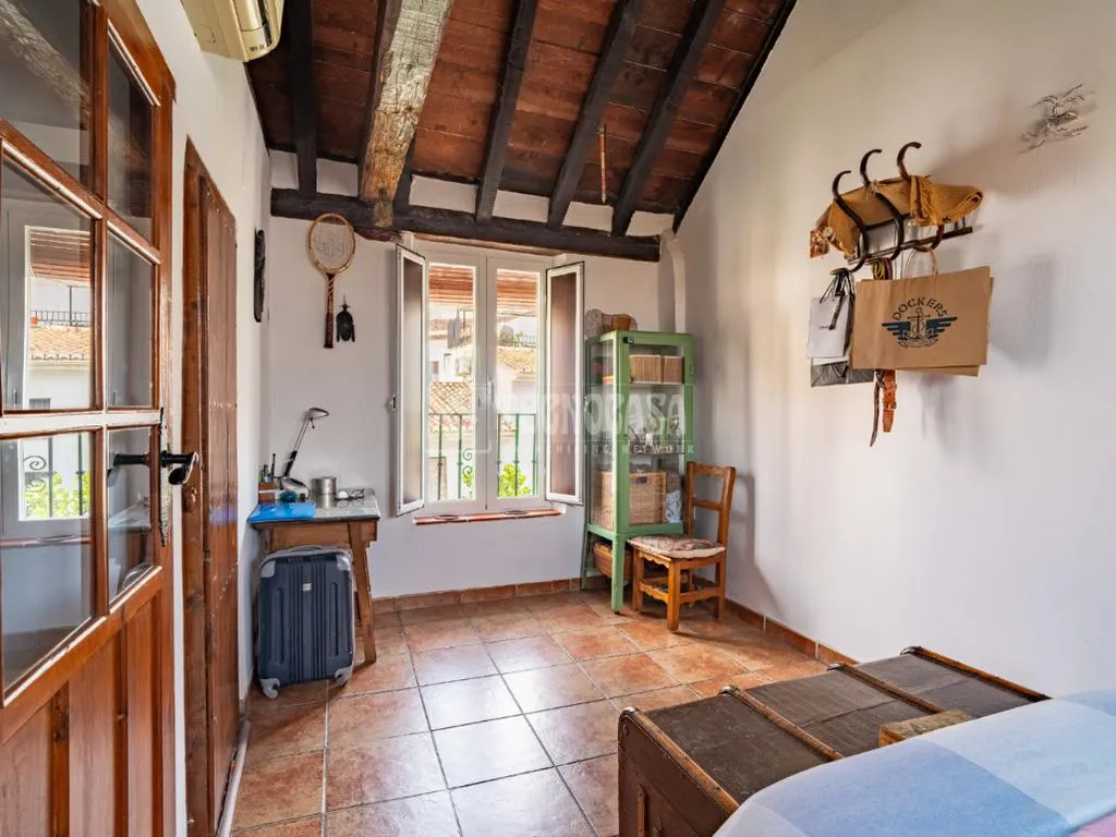 Chambres - Traditional Albaicín Flat with Balcón