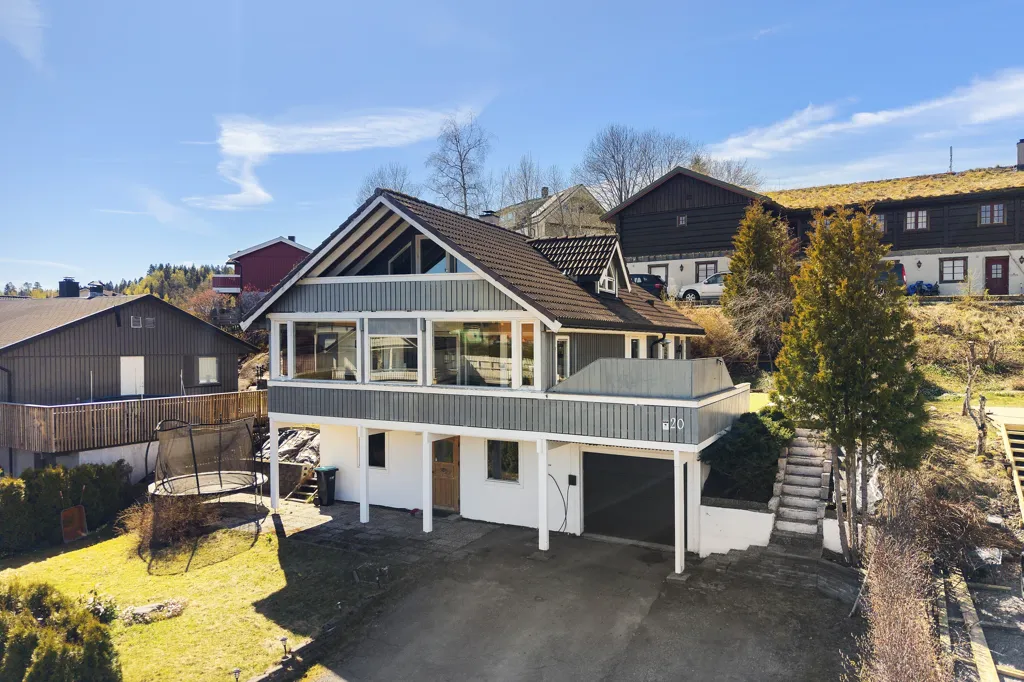 Välivaade - Well-Maintained 3-Bed Flat with Garage in Family-Friendly Area
