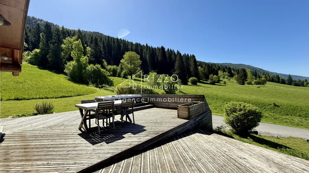 Terrace - House with Ski Access in Mijoux