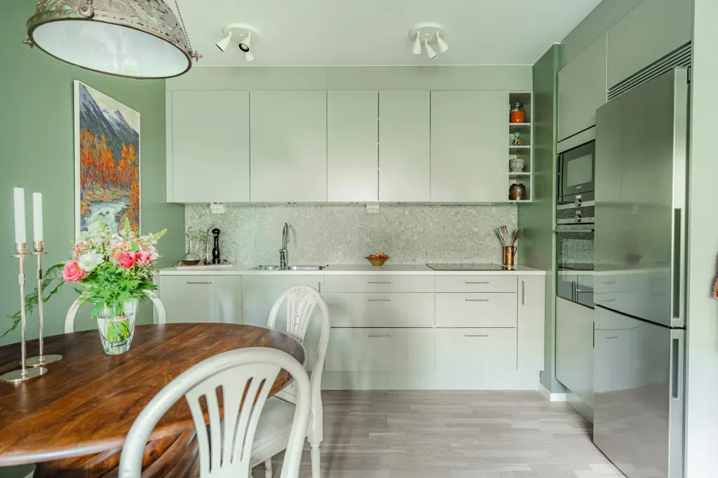 Cuisine - Modern Ground-Floor Flat with Patio in Salabacke