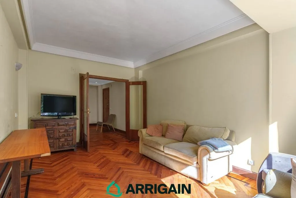 Elutuba - 5-Bedroom Flat with River Views in San Sebastián