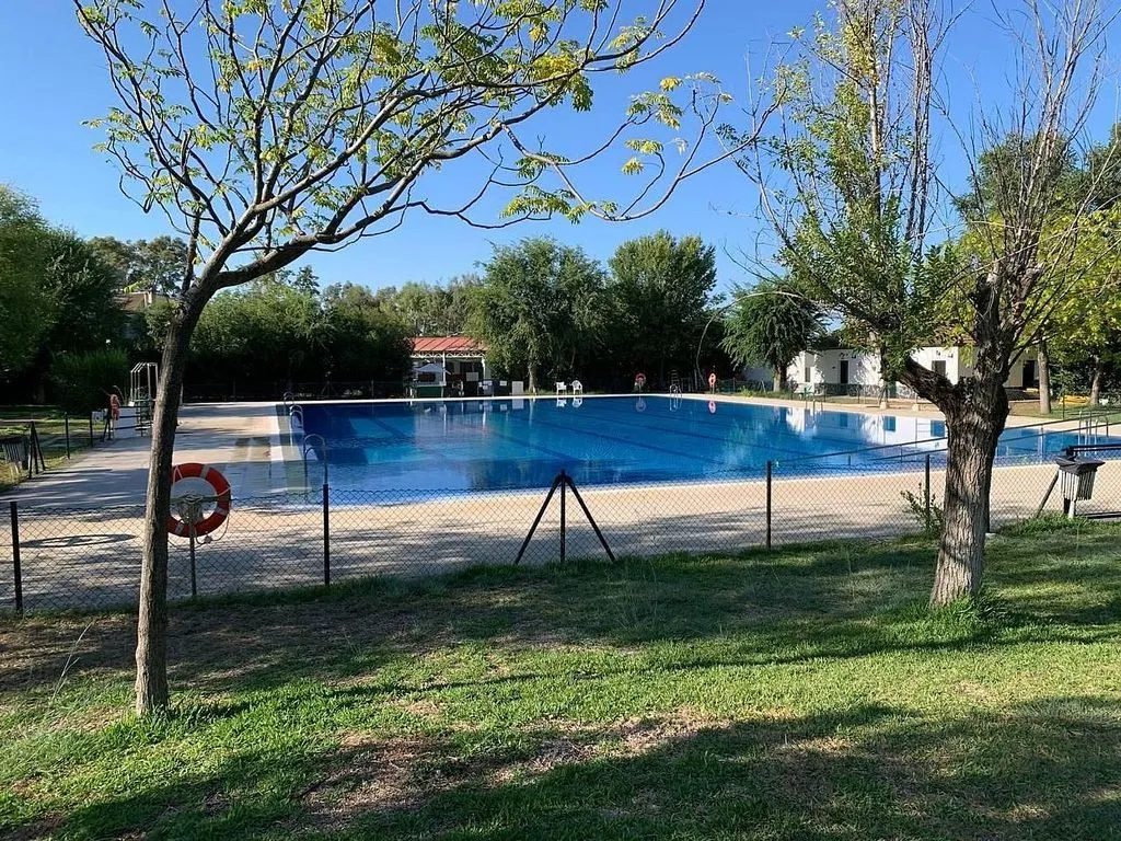 Piscine - Villa with Pool in La Colinas, Seville
