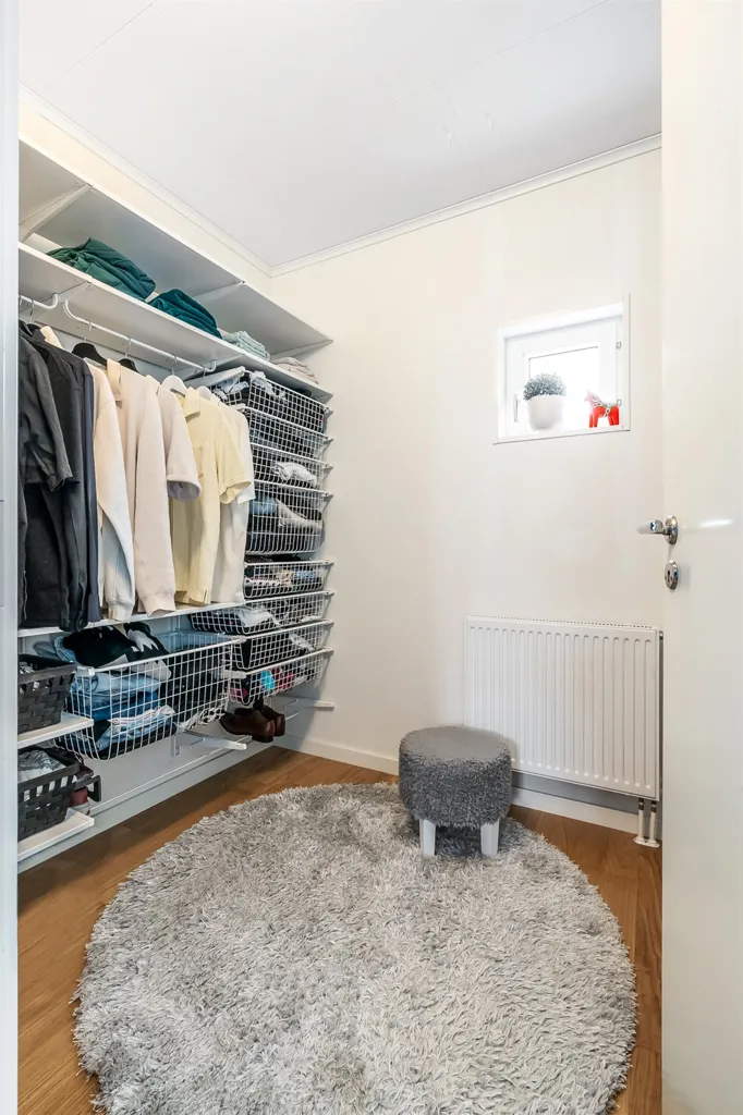 Pièces - Two-Bedroom Apartment with Terrace in Galgberget