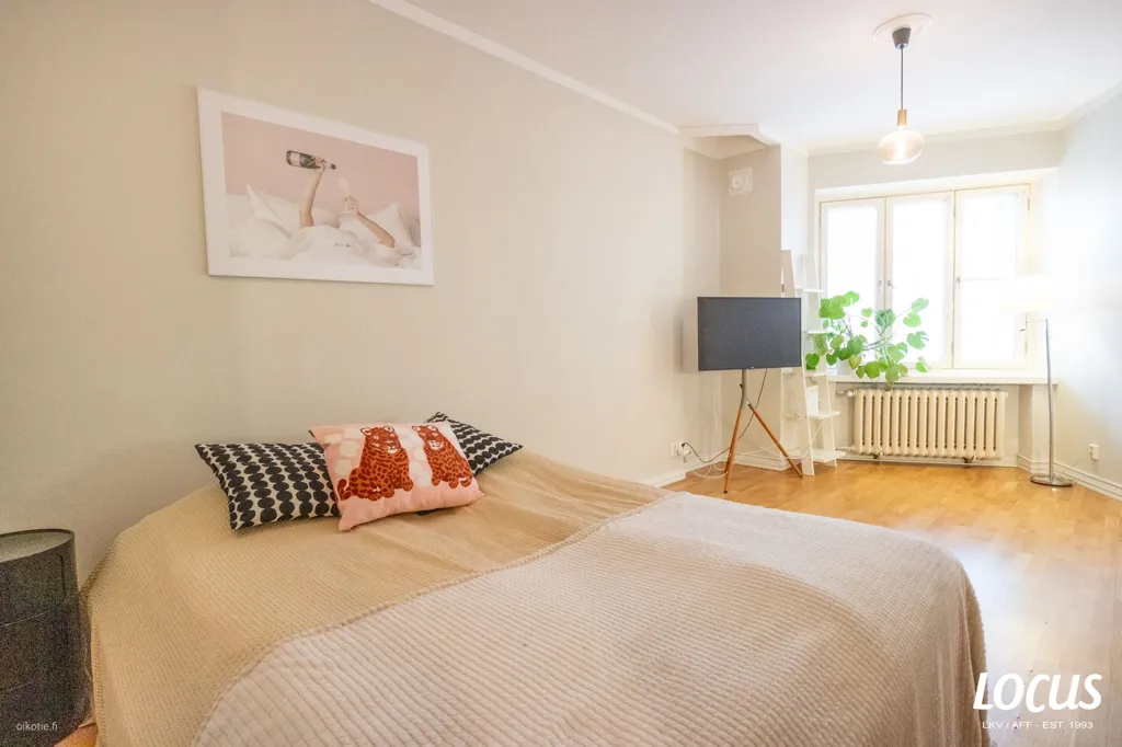 Chambres - Modern Studio with City Views in Kamppi, Helsinki