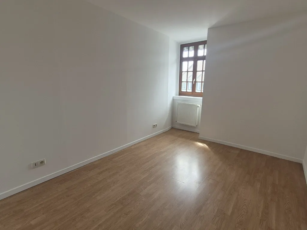 Pièces - Appartement T4 Lumineux en Centre-Ville