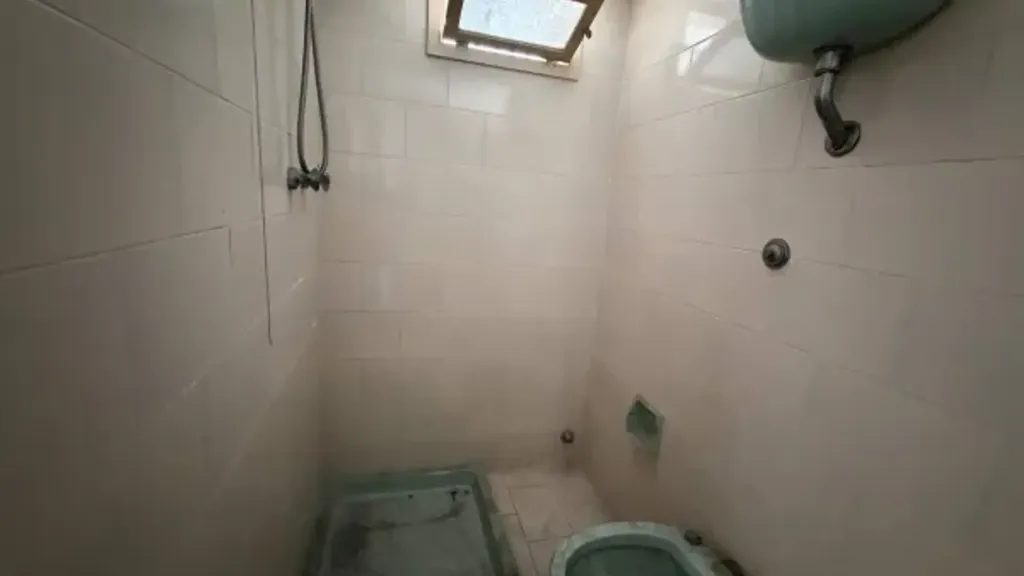 Vannitoad - Terraced House for Renovation in Central Bari