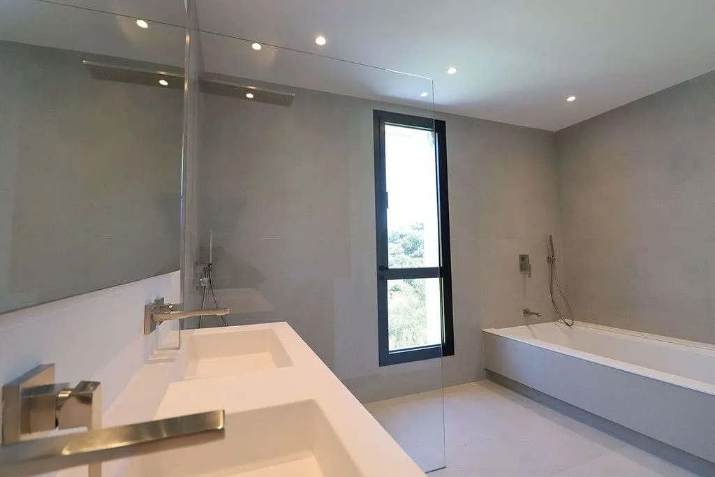 Salles de bain - Chalet with Pool and Terrace in Casco Antiguo