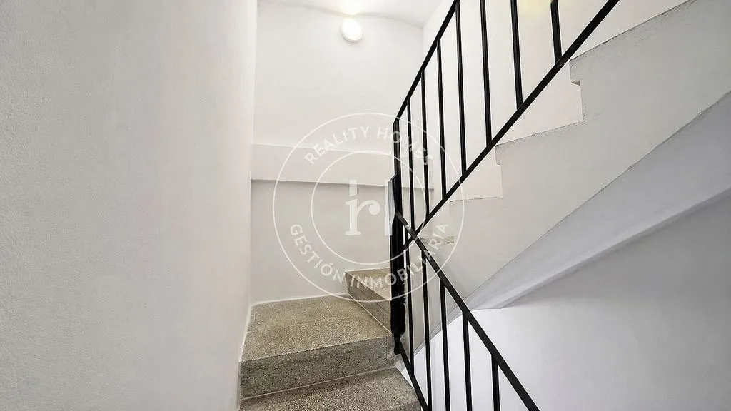 Pièces - Semi-detached House with Balcony in Vimbodí